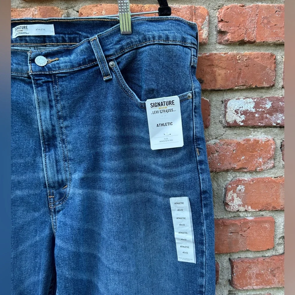 Levi’s NWT Men’s Signature Athletic Fit Denim Jeans Size 40x32